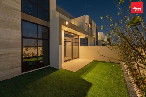 Townhouse in Dubai, UAE 4 bedrooms, 188.1 sq.m. № 705819 - photo 3