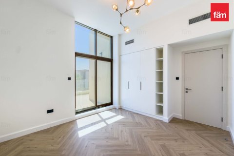 Townhouse in Dubai, UAE 4 bedrooms, 188.1 sq.m. № 705819 - photo 5