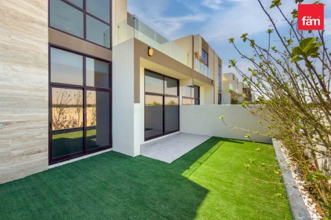 Townhouse in Dubai, UAE 4 bedrooms, 188.1 sq.m. № 705819 - photo 13