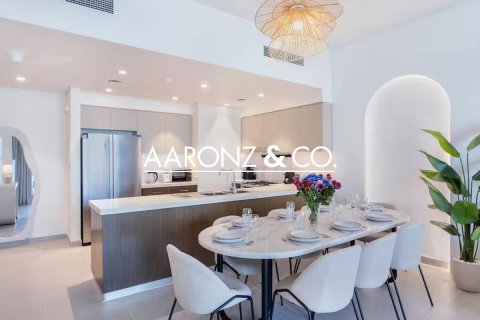 Снять в аренду квартиру в Даунтаун Дубай (Даунтаун Бурдж Дубай), ОАЭ 4 спальни, 210м2, № 680430 - фото 7