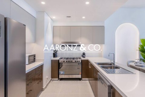 Снять в аренду квартиру в Даунтаун Дубай (Даунтаун Бурдж Дубай), ОАЭ 4 спальни, 210м2, № 680430 - фото 12