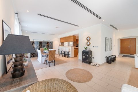 Villa i Jumeirah Park, Dubai, UAE 3 sovrum, 327.67 kvm Nr. 750764