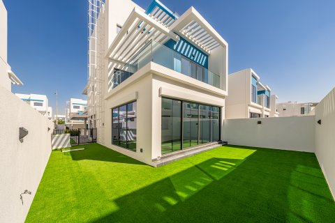 خانه شهری در Damac Lagoons، Dubai ، امارات متحده عربی 5 خوابه ، 219.6 متر مربع.  شماره 750762