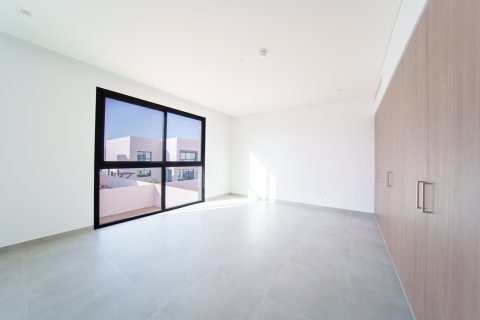Villetta a schiera in affitto a Yas Island, Abu Dhabi, EAU 3 camere da letto, 417.41 mq. № 750761 - foto 9