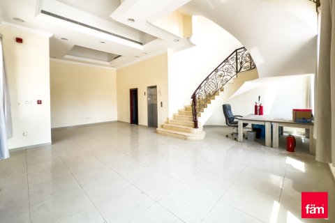 Villa en alquiler en Al Barsha, Dubai, EAU 6 dormitorios, 1156 m2 № 655652 - foto 4