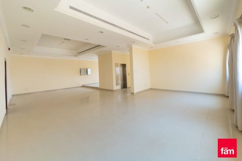 Villa en alquiler en Al Barsha, Dubai, EAU 6 dormitorios, 1156 m2 № 655652 - foto 2