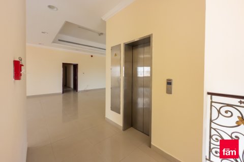 Villa en alquiler en Al Barsha, Dubai, EAU 6 dormitorios, 1156 m2 № 655652 - foto 3