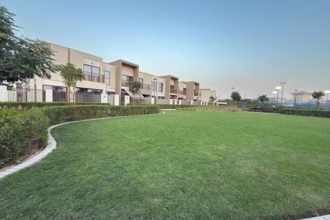 Townhouse sa Dubai, UAE 3 silid-tulugan, 164.6 sq.m. № 655650 - larawan 26