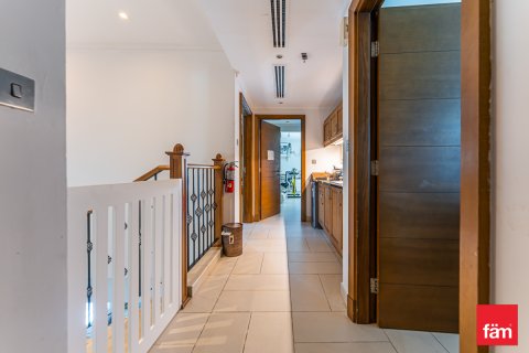 Huvila Jumeirah Park, Dubai, Arabiemiraatit 4 makuuhuonetta, 402.7 m2 № 655656 - kuva 14