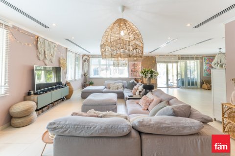 Huvila Jumeirah Park, Dubai, Arabiemiraatit 4 makuuhuonetta, 402.7 m2 № 655656 - kuva 4