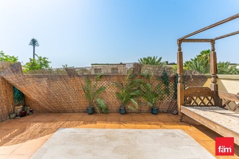 Huvila Jumeirah Park, Dubai, Arabiemiraatit 4 makuuhuonetta, 402.7 m2 № 655656 - kuva 27