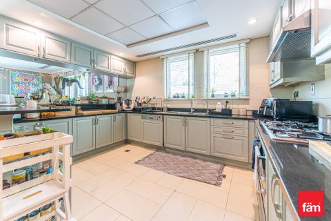 Huvila Jumeirah Park, Dubai, Arabiemiraatit 4 makuuhuonetta, 402.7 m2 № 655656 - kuva 10