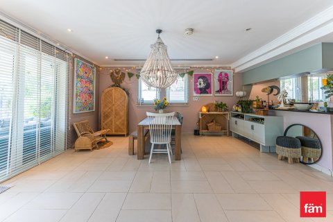 Huvila Jumeirah Park, Dubai, Arabiemiraatit 4 makuuhuonetta, 402.7 m2 № 655656 - kuva 6