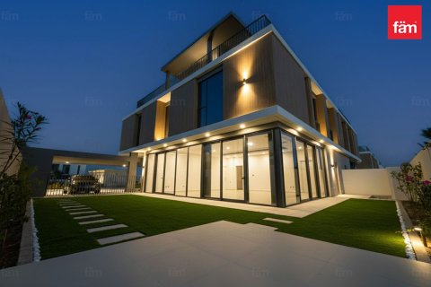 Villa en alquiler en Dubai, EAU 4 dormitorios, 302.3 m2 № 655653 - foto 1