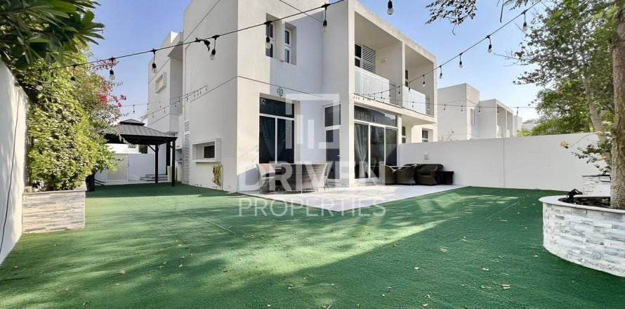 Stadthaus in Mudon, Dubai, VAE: 3 Schlafzimmer, 223 m2 Nr. 655078