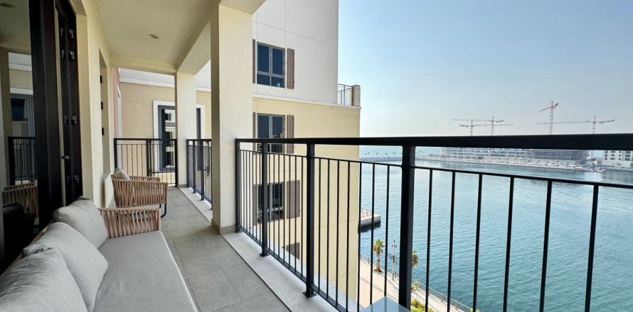 Apartment in Dubai, UAE 2 bedrooms, 118.7 sq.m. № 647727