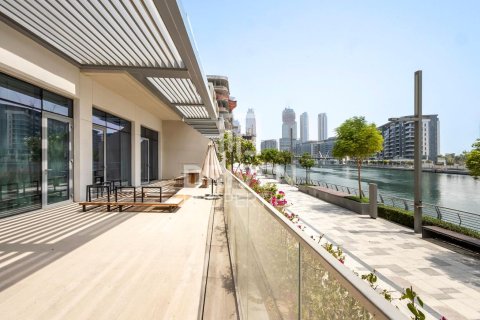 Apartment sa Al Wasl, Dubai, UAE 3 silid-tulugan, 236.9 sq.m. № 744217 - larawan 24