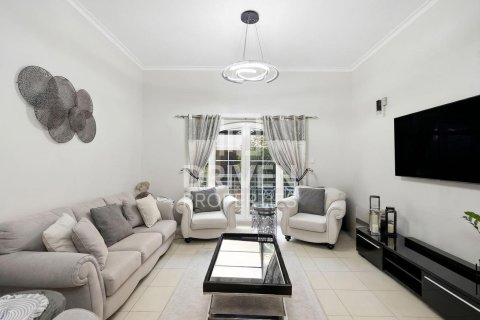 Korter asukohaga Dubai Investment Park, AÜE: 2 magamistoaga, 143.07 m² Nr 744218