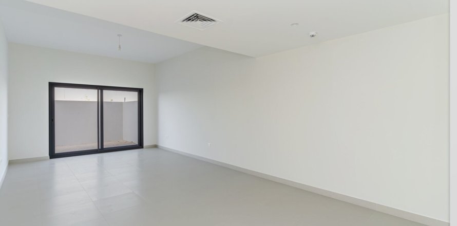 Dubai South (Dubai World Central)、Dubai、UAEにあるタウンハウス 3ベッドルーム、204 m2 No711275