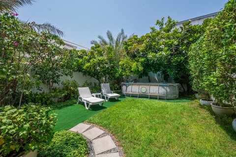 Villa in Umm Suqeim, Dubai, UAE 4 bedrooms, 1049.06 sq.m. № 764374 - photo 19