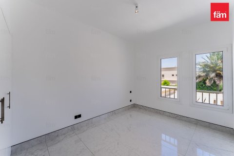 וילה להשכרה ב Dubai, איחוד האמירויות 3 חדרי שינה, 253.8 מ"ר, מספר 713230 - תמונה 13