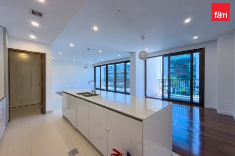 Apartament de închiriat în City Walk, Dubai, EAU 3 dormitoare, 212.7 mp.  №713226 - poză 1