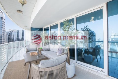 Apartment in Jumeirah Lake Towers, Dubai, UAE 3 bedrooms, 142 sq.m. № 634441 - photo 19