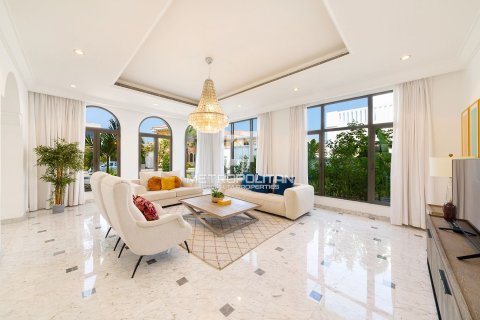 Palm Jumeirah, Dubai, UAE의 임대용 빌라 침실 5개, 1245제곱미터 번호 663822 - 사진 2