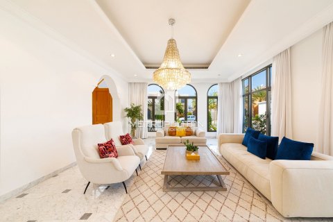 Palm Jumeirah, Dubai, UAE의 임대용 빌라 침실 5개, 1245제곱미터 번호 663822 - 사진 13