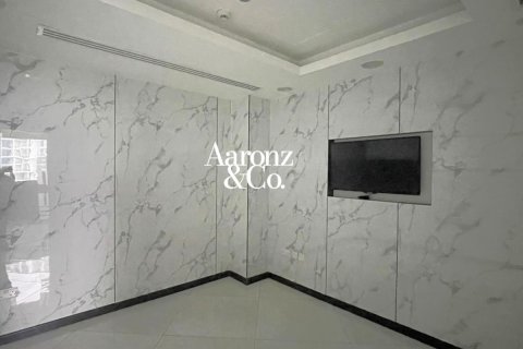 Birojs Business Bay, Dubaijā, AAE 95 m2 Nr. 712282 - attēls 7