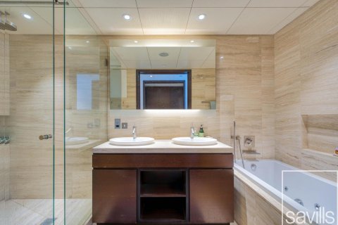 Apartamento para arrendamento em Downtown Dubai (Downtown Burj Dubai), Dubai, EAU 2 quartos, 143.63 m2 № 747672 - foto 19