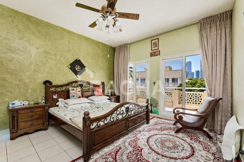 Vila di Meadows, Dubai, UAE 4 bilik tidur, 372 meter persegi № 707080 - foto 18