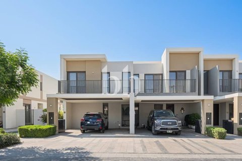 Villa en venta en Tilal Al Ghaf, Dubai, EAU 3 dormitorios, 140 m2 № 642619 - foto 6