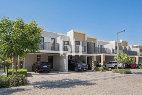 Villa en venta en Tilal Al Ghaf, Dubai, EAU 3 dormitorios, 140 m2 № 642619 - foto 16