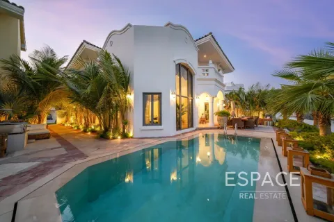 Villa en venta en Palm Jumeirah, Dubai, EAU 4 dormitorios, 483 m2 № 649831 - foto 3