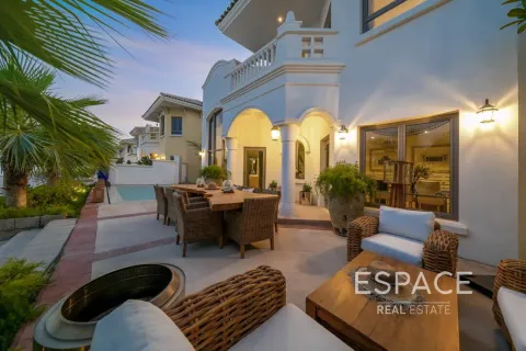 Villa en venta en Palm Jumeirah, Dubai, EAU 4 dormitorios, 483 m2 № 649831 - foto 12
