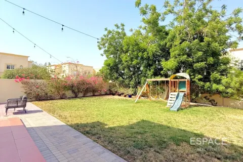 Villa in The Springs, Dubai, VAE: 3 Schlafzimmer, 209 m2 Nr. 649810