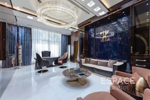 Villa til salg i Emirates Hills, Dubai, UAE 6 soveværelser, 2973 kvm № 649832 - foto 4