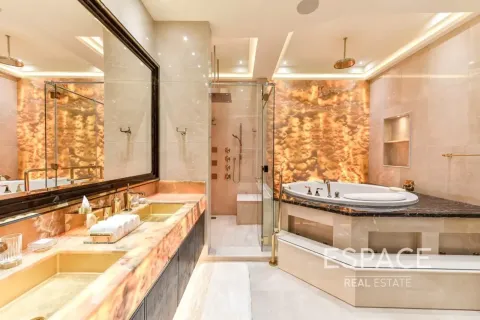 Villa til salg i Emirates Hills, Dubai, UAE 6 soveværelser, 2973 kvm № 649832 - foto 20