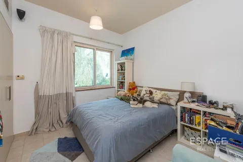 Villa zum Verkauf in Dubai Sports City, Dubai, VAE 5 Schlafzimmer, 357 m2 Nr. 649830 - Foto 11