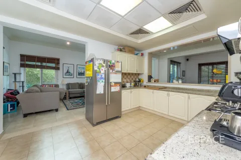 Villa zum Verkauf in Dubai Sports City, Dubai, VAE 5 Schlafzimmer, 357 m2 Nr. 649830 - Foto 5