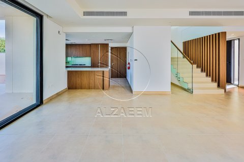 Huvila Yas Island, Abu Dhabi, Arabiemiraatit 4 makuuhuonetta, 313 m2 № 662813 - kuva 2