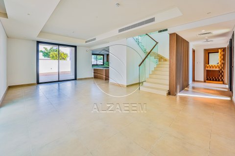 Huvila Yas Island, Abu Dhabi, Arabiemiraatit 4 makuuhuonetta, 313 m2 № 662813 - kuva 4