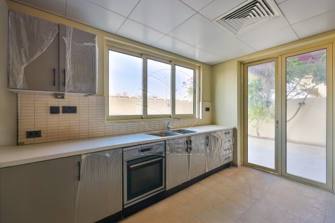 Willa na sprzedaż w Al Raha Gardens, Abu Dhabi, ZEA 5 sypialnie, 402 mkw., nr 662812 - zdjęcie 18