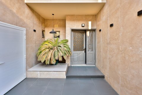 Willa na sprzedaż w Al Raha Gardens, Abu Dhabi, ZEA 5 sypialnie, 402 mkw., nr 662812 - zdjęcie 5