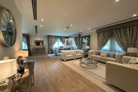 Huvila Jumeirah Park, Dubai, Arabiemiraatit 4 makuuhuonetta, 403 m2 № 664527 - kuva 2