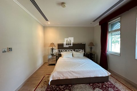 Huvila Jumeirah Park, Dubai, Arabiemiraatit 4 makuuhuonetta, 403 m2 № 664527 - kuva 17
