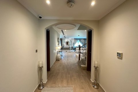 Huvila Jumeirah Park, Dubai, Arabiemiraatit 4 makuuhuonetta, 403 m2 № 664527 - kuva 11