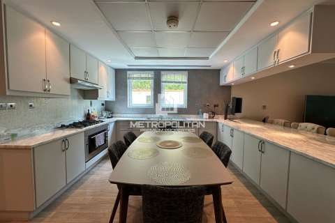 Huvila Jumeirah Park, Dubai, Arabiemiraatit 4 makuuhuonetta, 403 m2 № 664527 - kuva 13