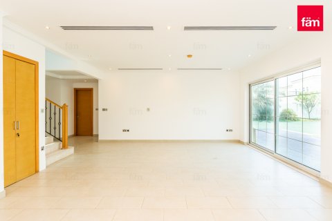 Villa sa Dubai, UAE 4 silid-tulugan, 1075.3 sq.m. № 635787 - larawan 9